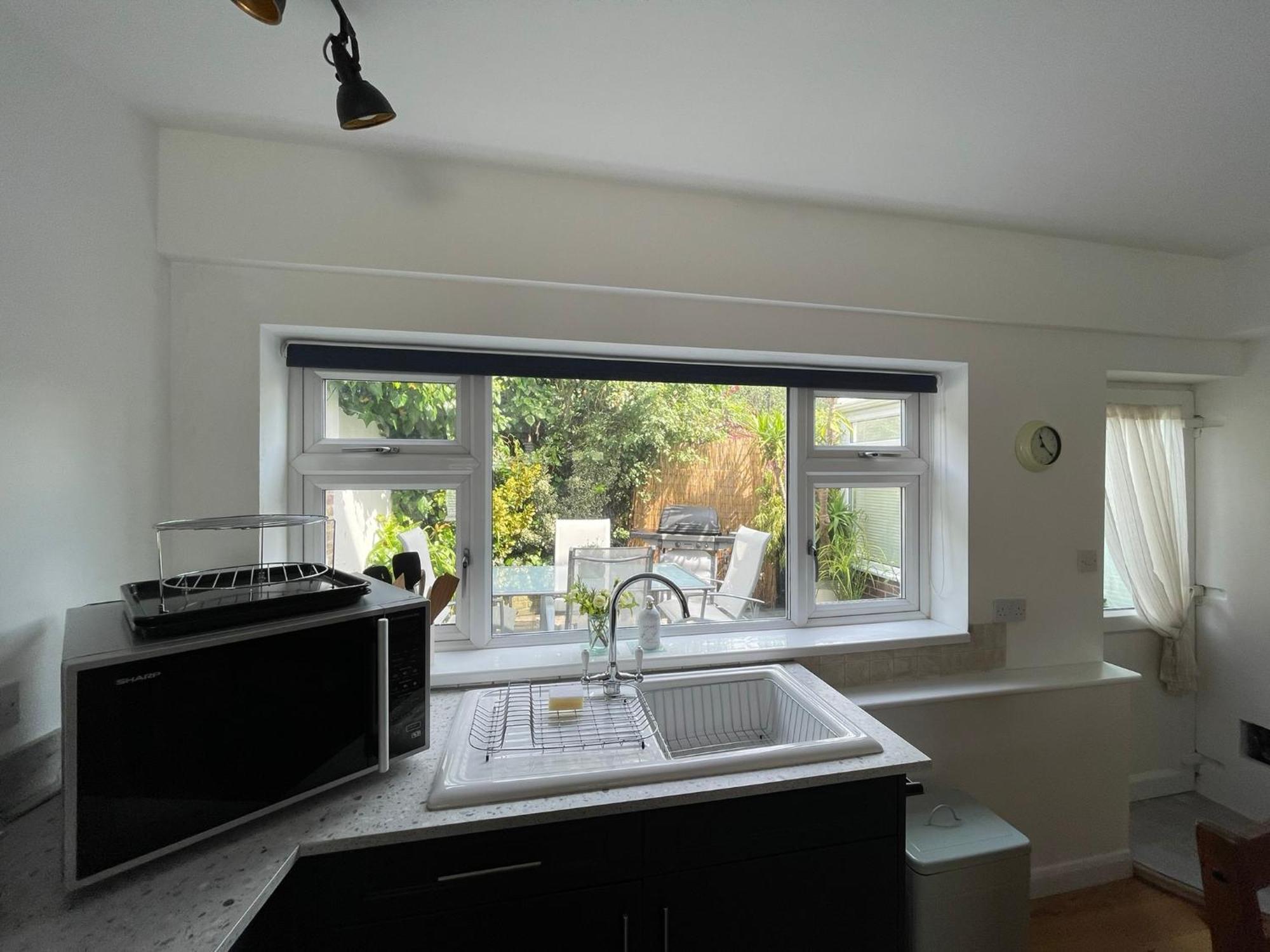Close To Sea And South Downs National Park - Sompting Bagian luar foto